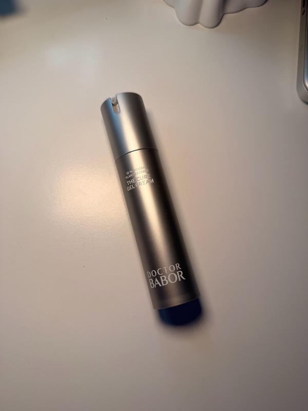 Customer carousel item 13.