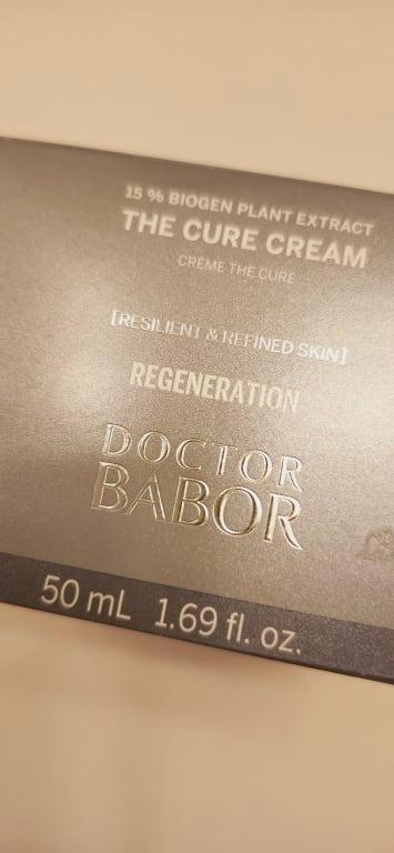 Front of the packaging.