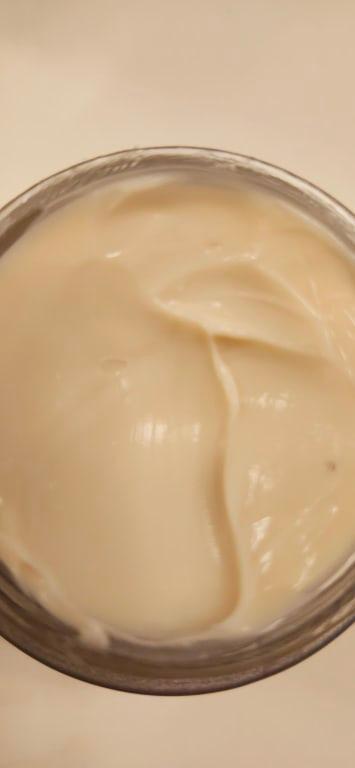 Beautiful creamy textured cream