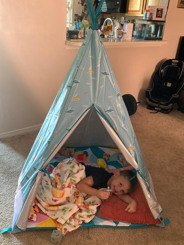 Loves his new tipi!