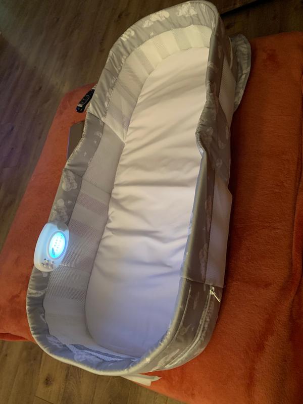 Very spacious and with the nightlight on