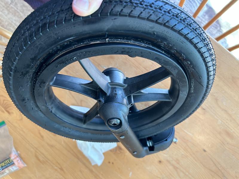 summit X3 front wheel Baby Jogger