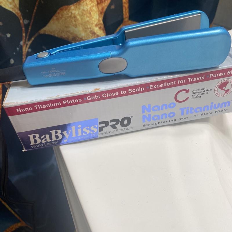 BaByliss Pro Nano Titanium Mini Straightener with Travel Pouch - 1/2  #BNTBG3050UC (Dual Voltage)