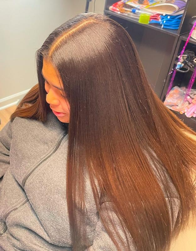 Customer photo for "Perfect mini iron for smooth roots, edges, and fla"