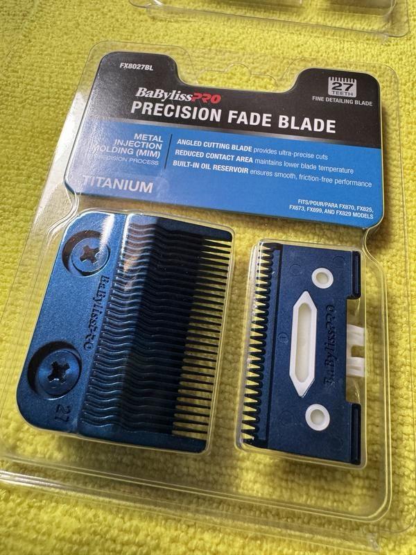 Blue MIM Precision Fine Detailing Blade | BaBylissPRO