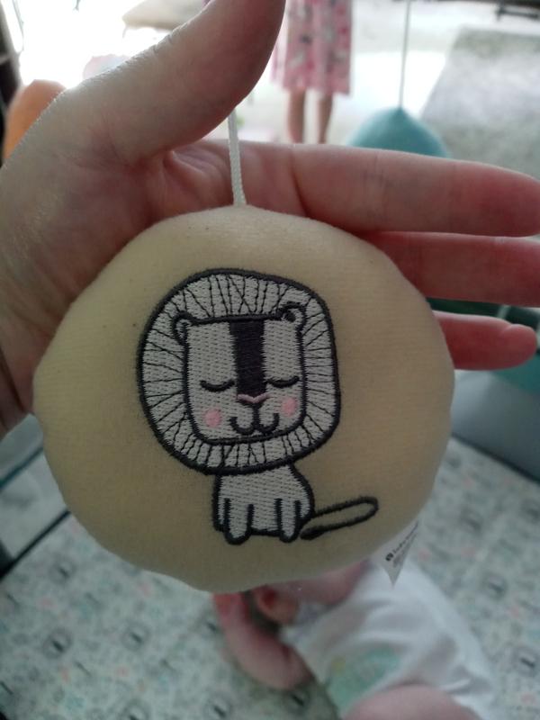 The cute design on the mobile!