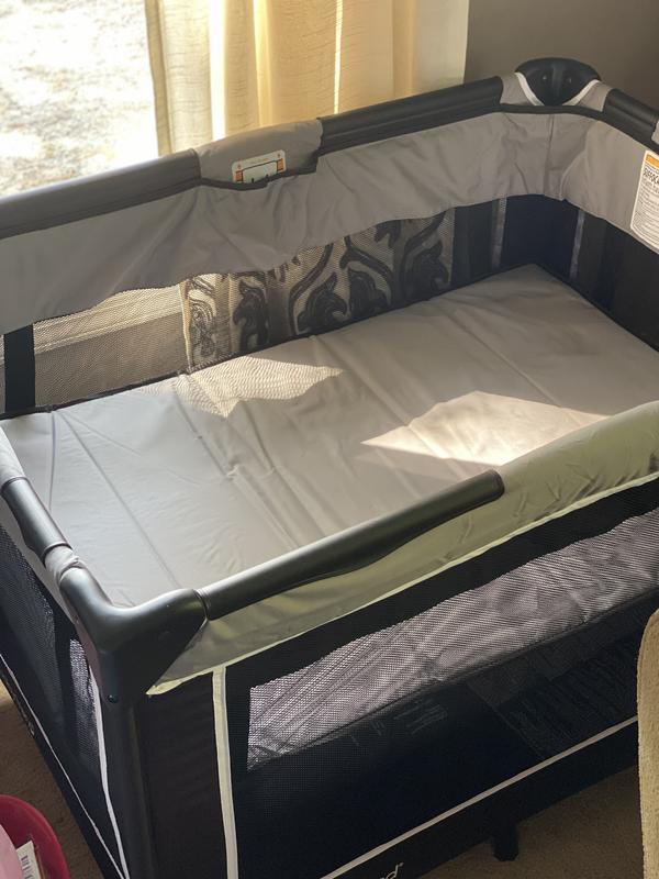 Looks great! Infant insert is easy to snap in and the bars underneath provide sturdy support.