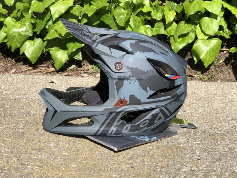 Troy Lee Designs Se5 Carbon Omega Helmet Yellow