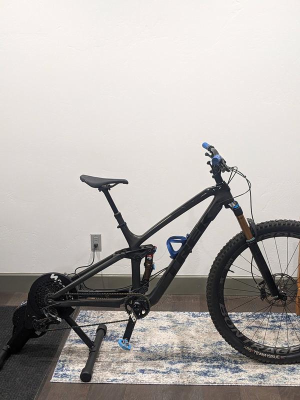 Wahoo Fitness KICKR CORE Smart Power Trainer - Accessories