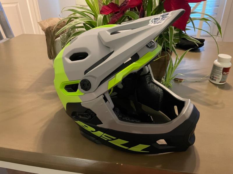 Casque intégral vtt - BELL Super DH Mips - noir mat décor blanc - Vélo 9