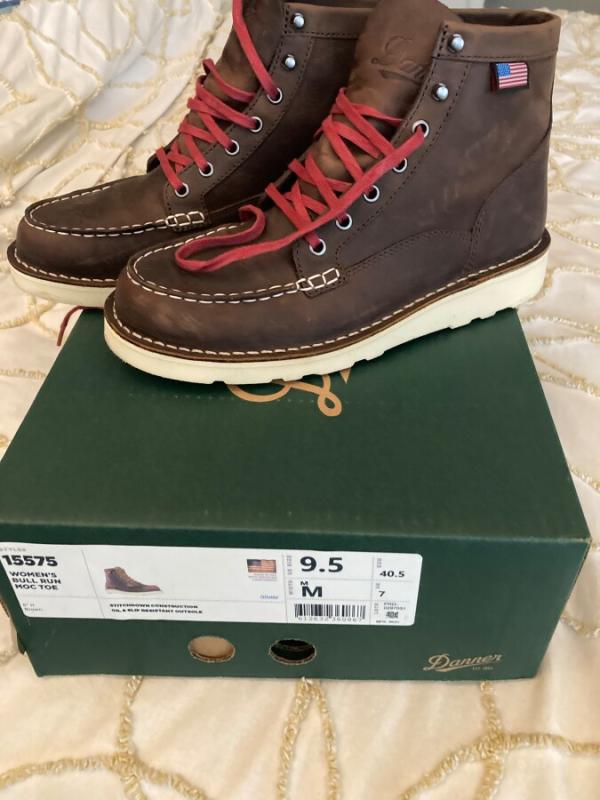 Danner women's best sale steel toe boots