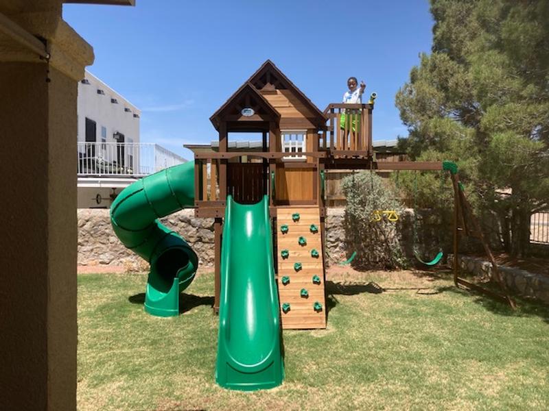 004ac65f-c611-5177-a651-