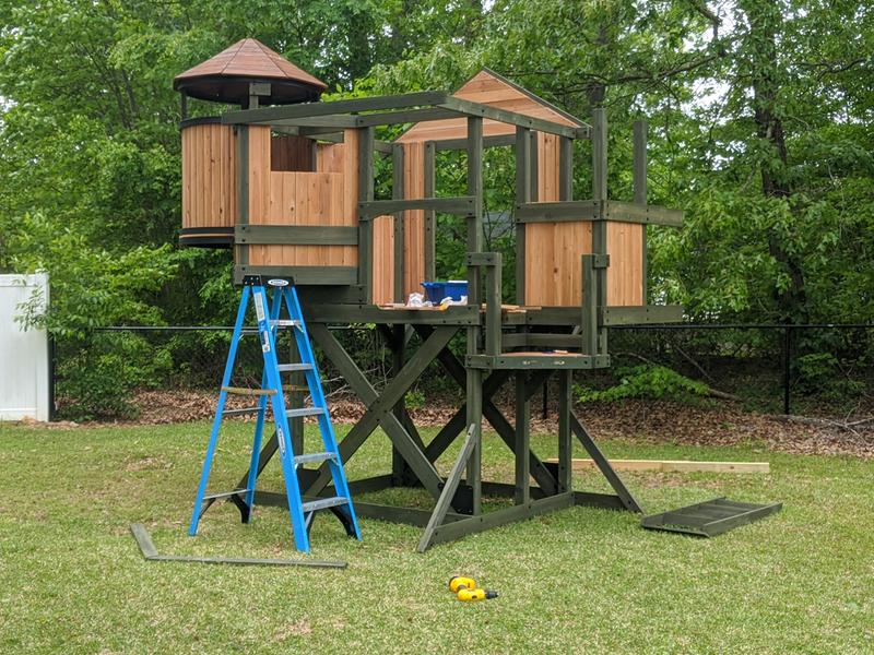 backyard discovery eagles nest playhouse