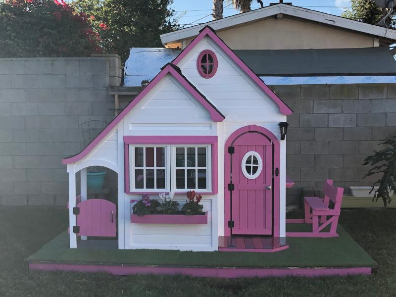 backyard discovery playhouse costco