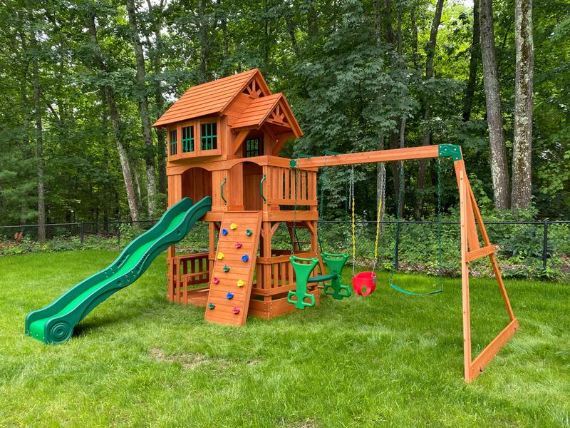 Liberty ii hot sale wooden swing set