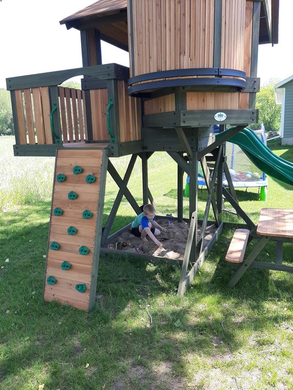 backyard discovery eagles nest playhouse