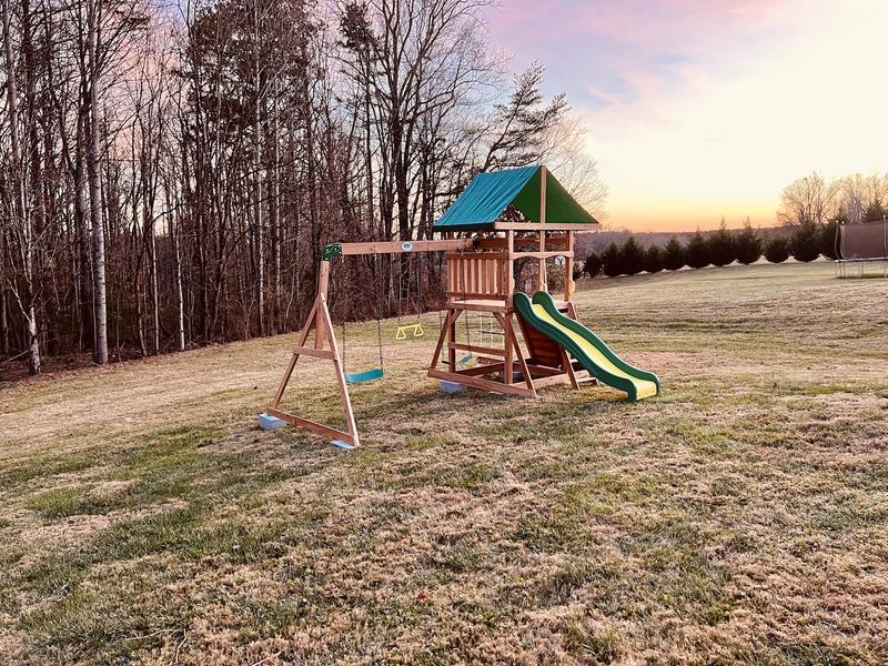 Backyard discovery mount mckinley wooden hot sale swing set