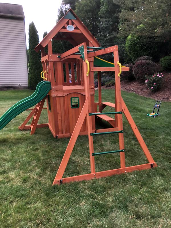 Saratoga wooden 2024 swing set