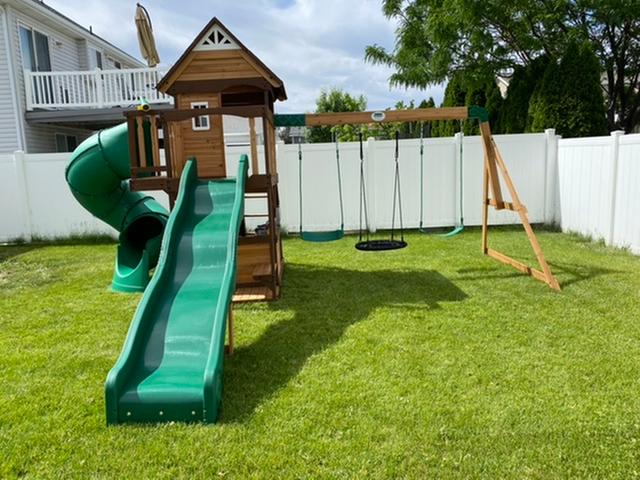 Backyard discovery timber cove best sale swing set