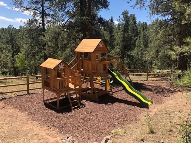 backyard discovery malibu cedar swing set