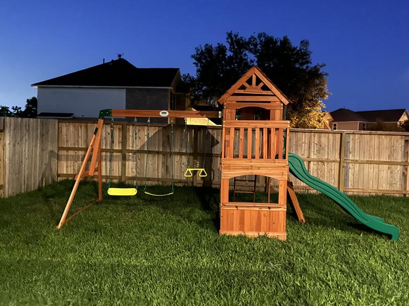 Atlantis cedar best sale wooden swing set