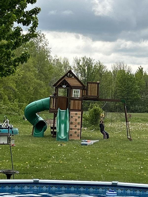 Skyfort III Swing Set – Backyard Discovery