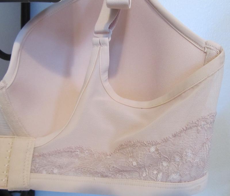 Back and side - lace details