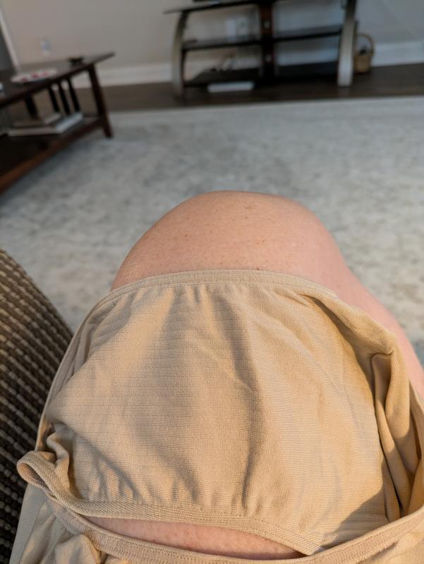 No liner, is the same fabric, nylon