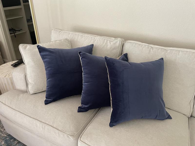 Velvet + Linen Pillow – Farmhouse Pottery