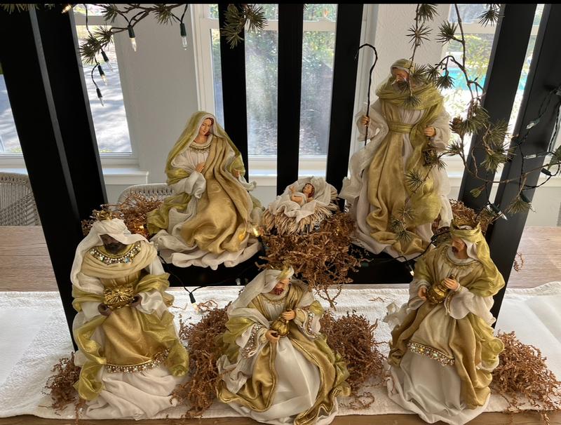 Gold Classic Nativity Set | Balsam Hill