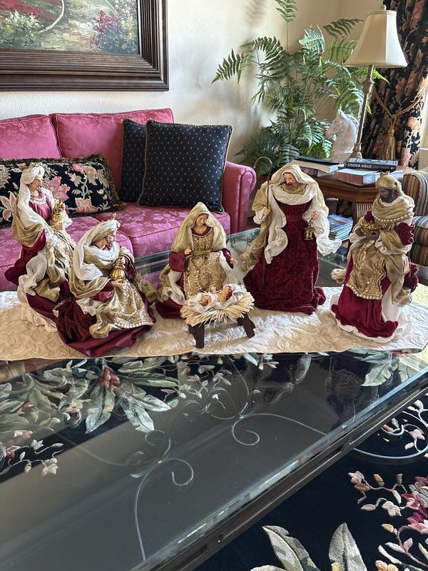 Gold Classic Nativity Set | Balsam Hill