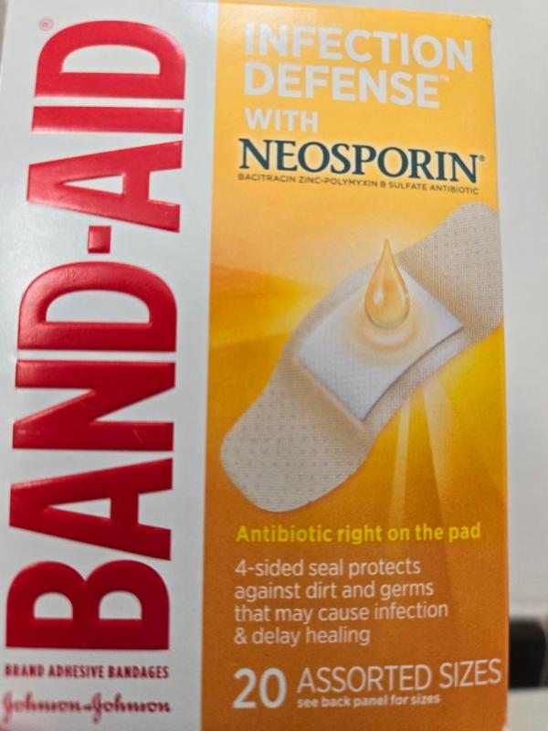 INFECTION DEFENSE™ Antibiotic Bandages + NEOSPORIN® | BAND-AID®