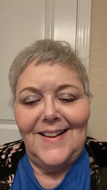 Easy to apply lasting eyeliner