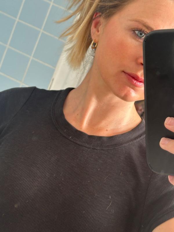 Customer carousel item 4.