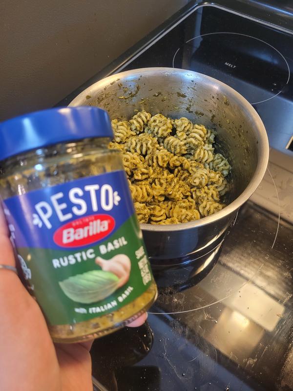  BARILLA Rustic Basil Pesto Sauce, 6.5 oz. Jar