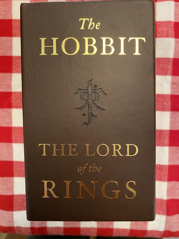 Unboxing The Hobbit and Lord of the Rings Hardcover Middle Earth