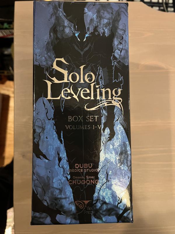 Solo Leveling Comic Box Set, Vol. 1-5 (B&N Exclusive Edition) by Dubu  (Redice Studio), Chugong, Paperback