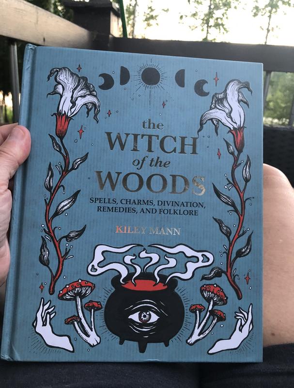 THE WITCH OF THE WOODS: Spells, Charms, Divination