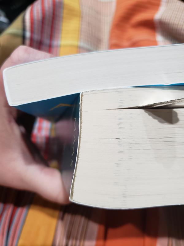 The size difference between book 3 and "book" 4.