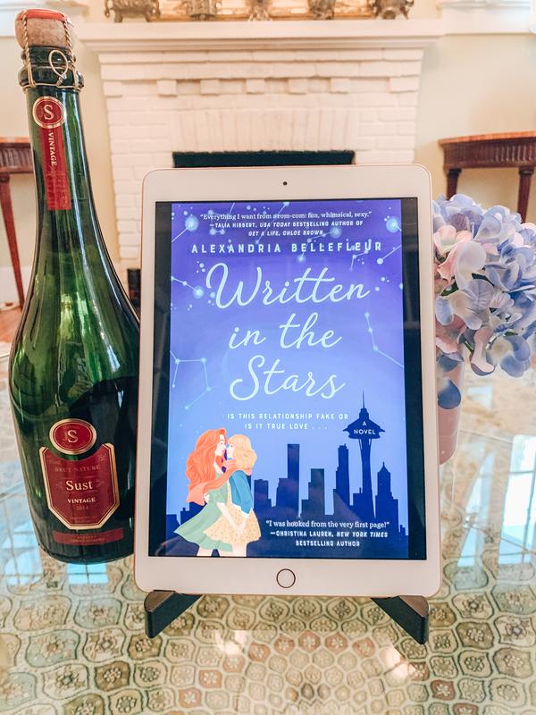 Bookstagram post @books.andbubbles