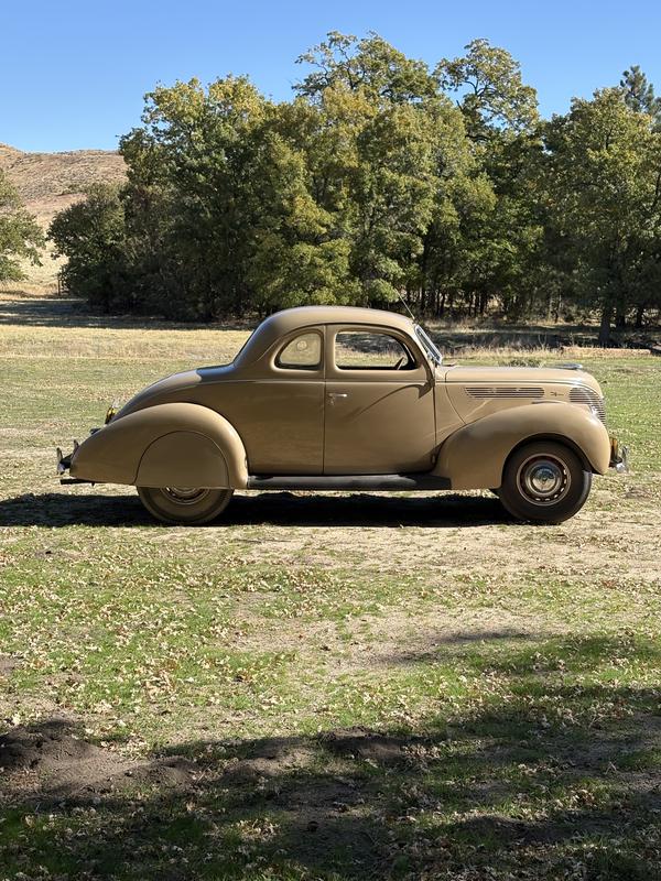 38 Ford Deluxe Coupe