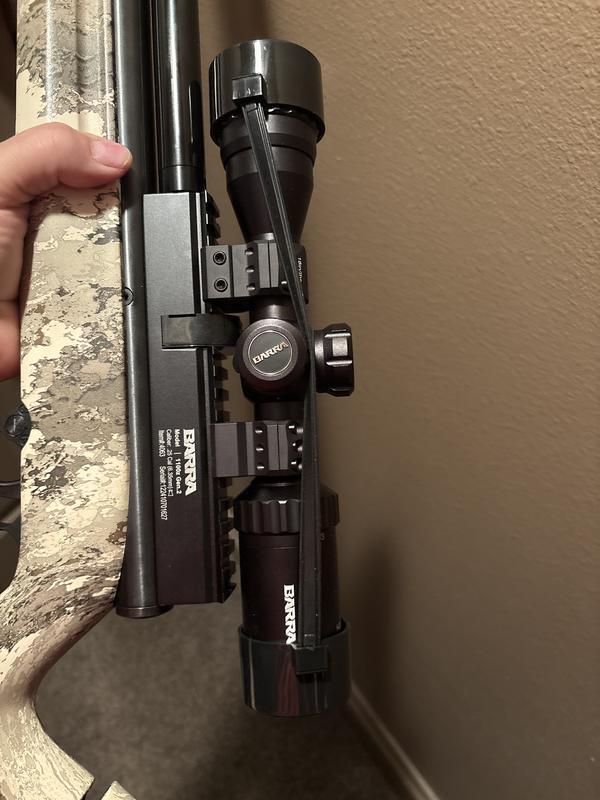 Comes with lense covers nice heavy plastic caps with heavy rubber bands