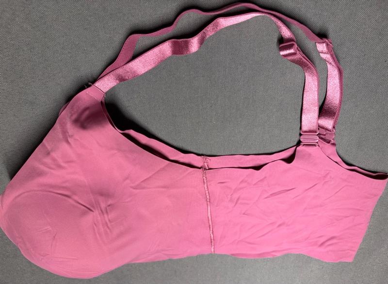 Customer photo for "True & Co Triangle Convertible Wire-free Bra"