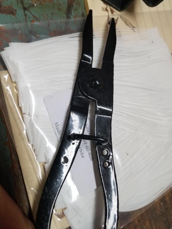 fishing skirt making tool