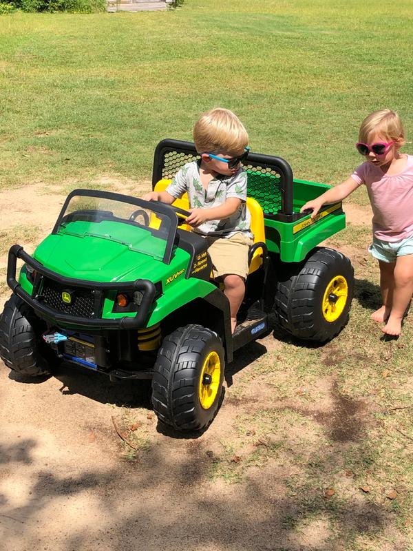 john deere gator xuv 550 riding toy