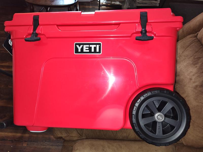 YETI Tundra Haul Portable Wheeled Cooler, Reef Blue