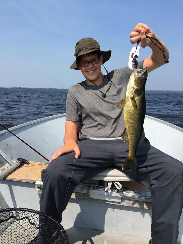 bass pro fish gripper