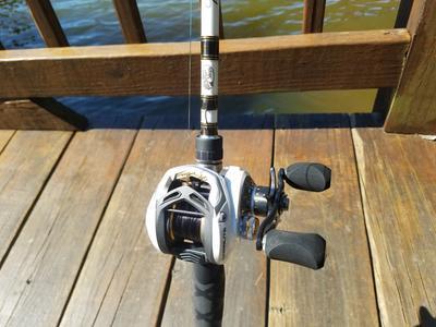 johnny morris carbonlite 2.0 baitcast rod