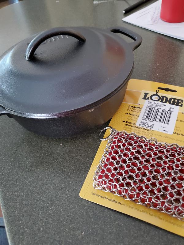 Lodge Cast Iron Dutch Oven - 2 Quart 165231