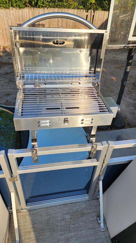 Bass Pro Shops Stainless Steel Rail-Mount Propane Grill